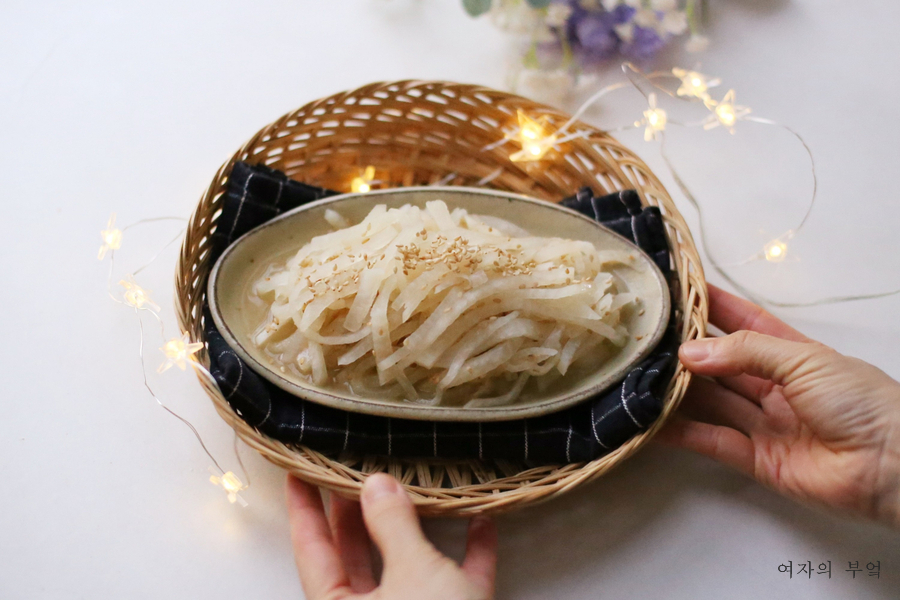 법 제철 무요리 반찬거리 꿀팁 무나물볶음 아기 무나물 만드는 10