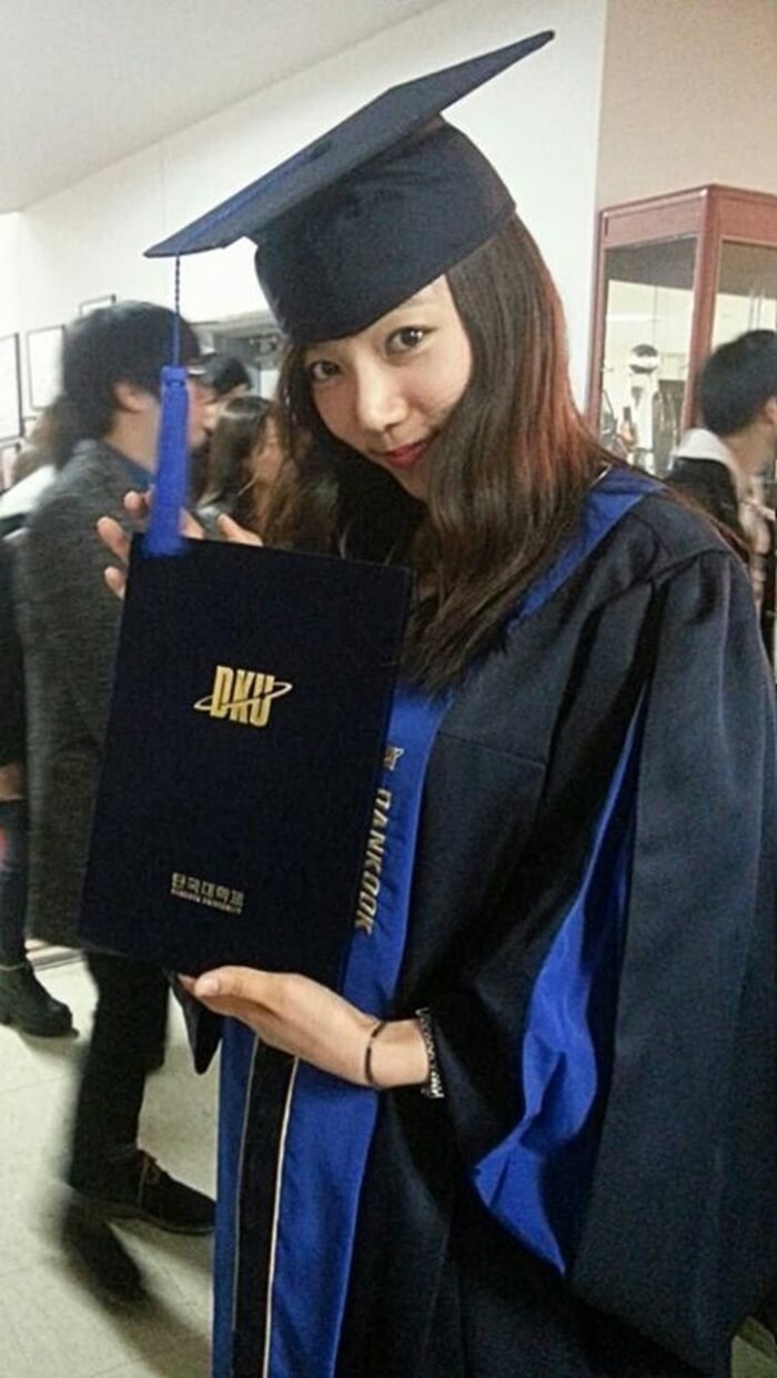 이채영-단국대-졸업사진