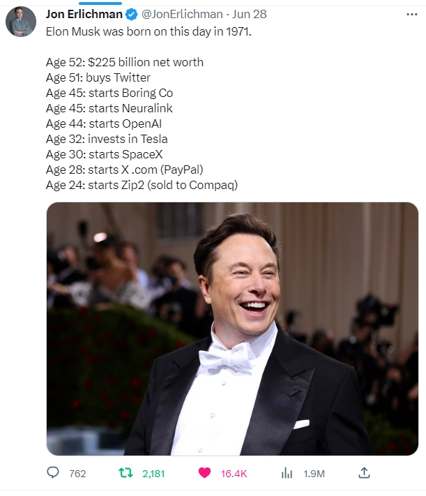  머스크가 걸어온 길 Elon Musk was born on this day in 1971.