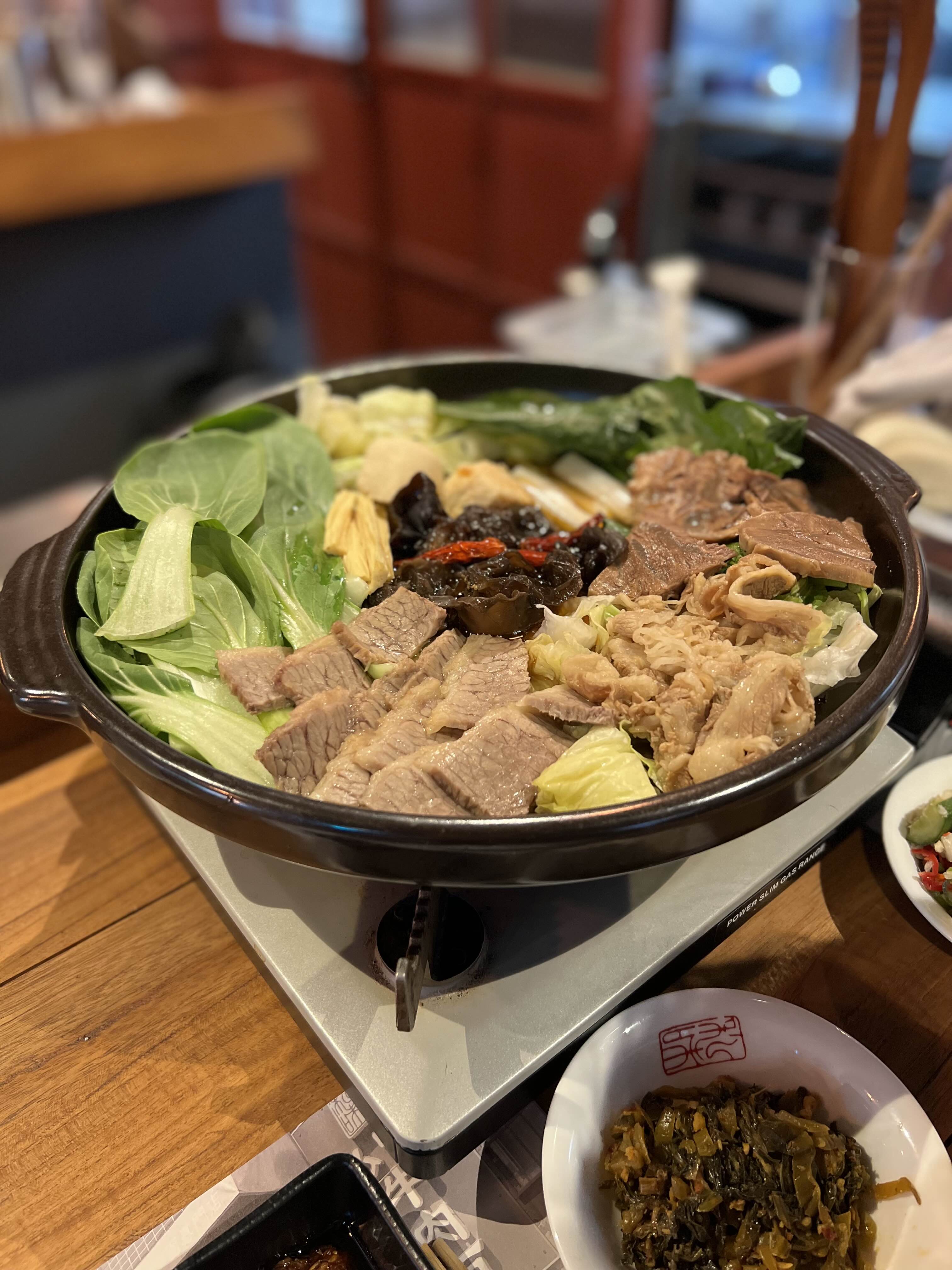 [광화문 우육면관] 코박고 밥 다먹을때까지 말도 못꺼내는 맛집... 파워 미슐랭 빕구르망, 우육면관에서 전골과 우육면을