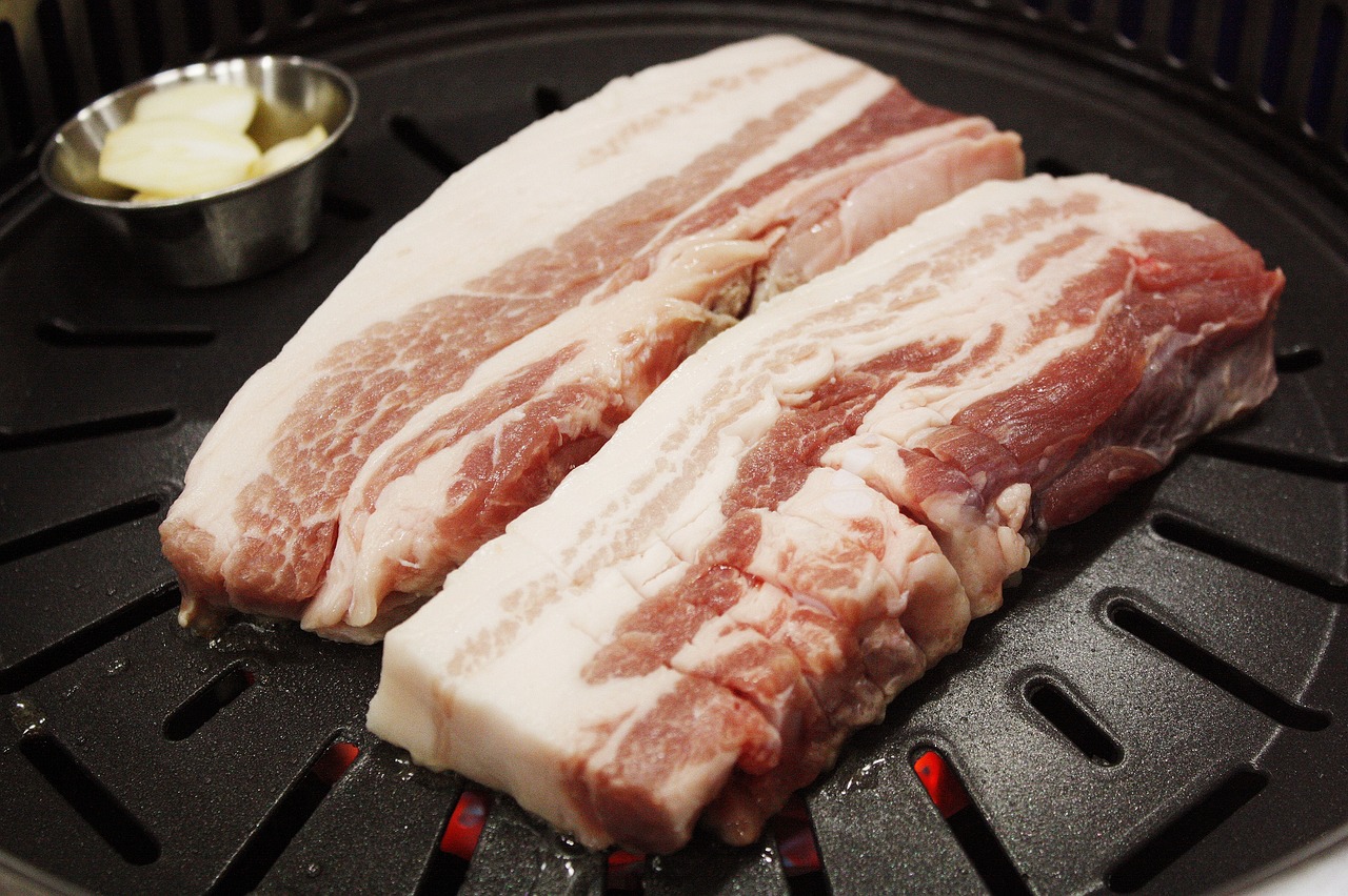 한국인이 가장 좋아하는 육류인 돼지 삼겹살