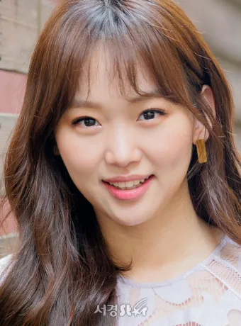 배우 진기주 프로필 나이 키 가족관계 데뷔와 언더커버 하이스쿨 오수아 역 설명_6