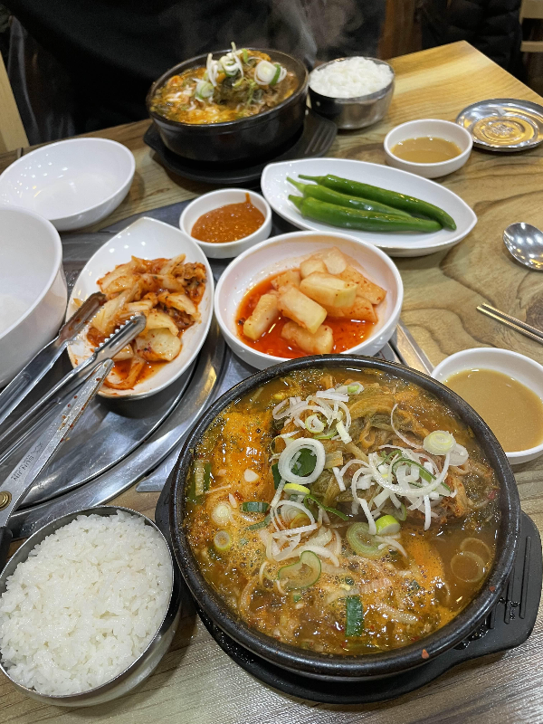 형제뼈다귀전문점
