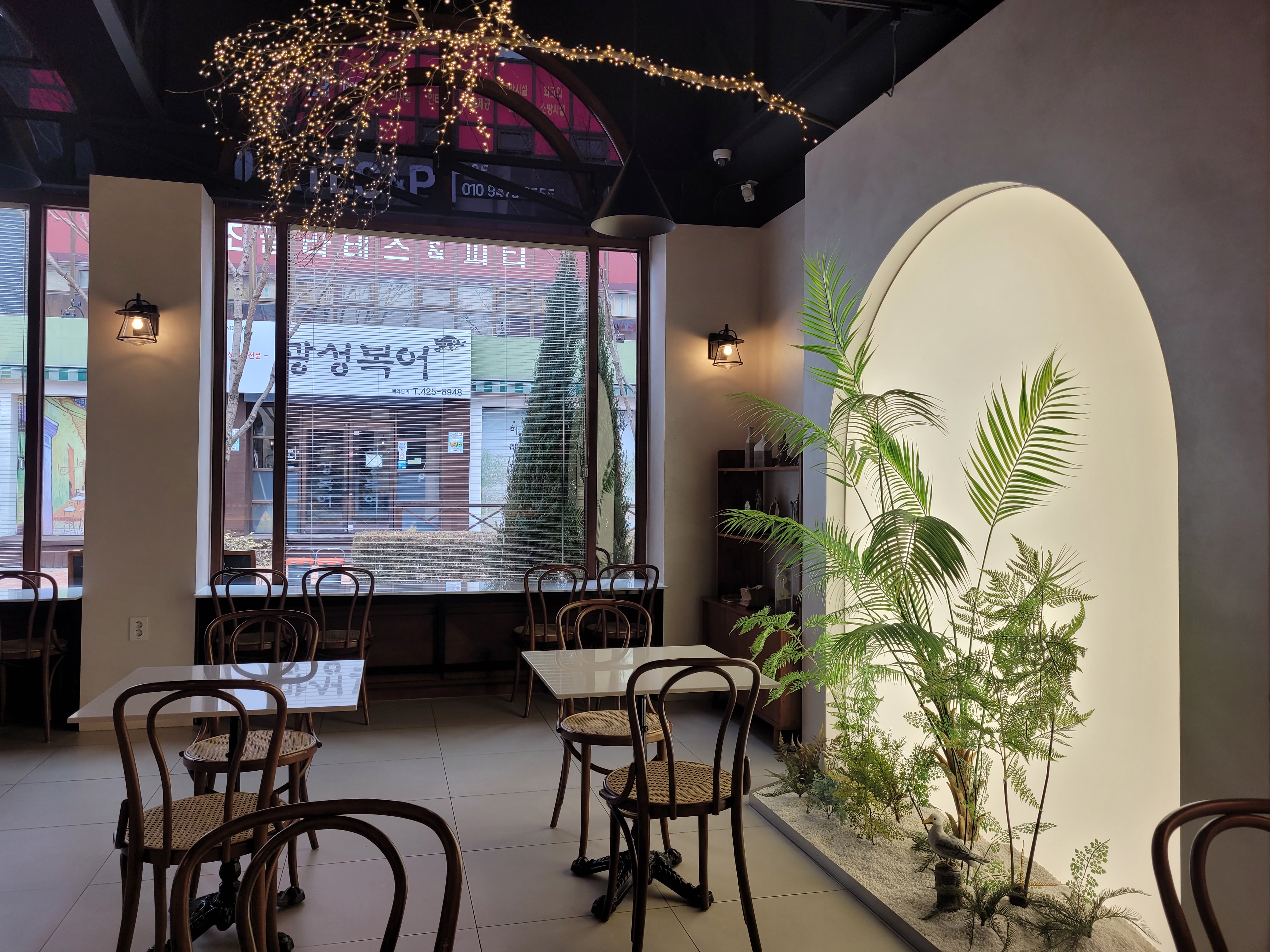 카페 내부 사진