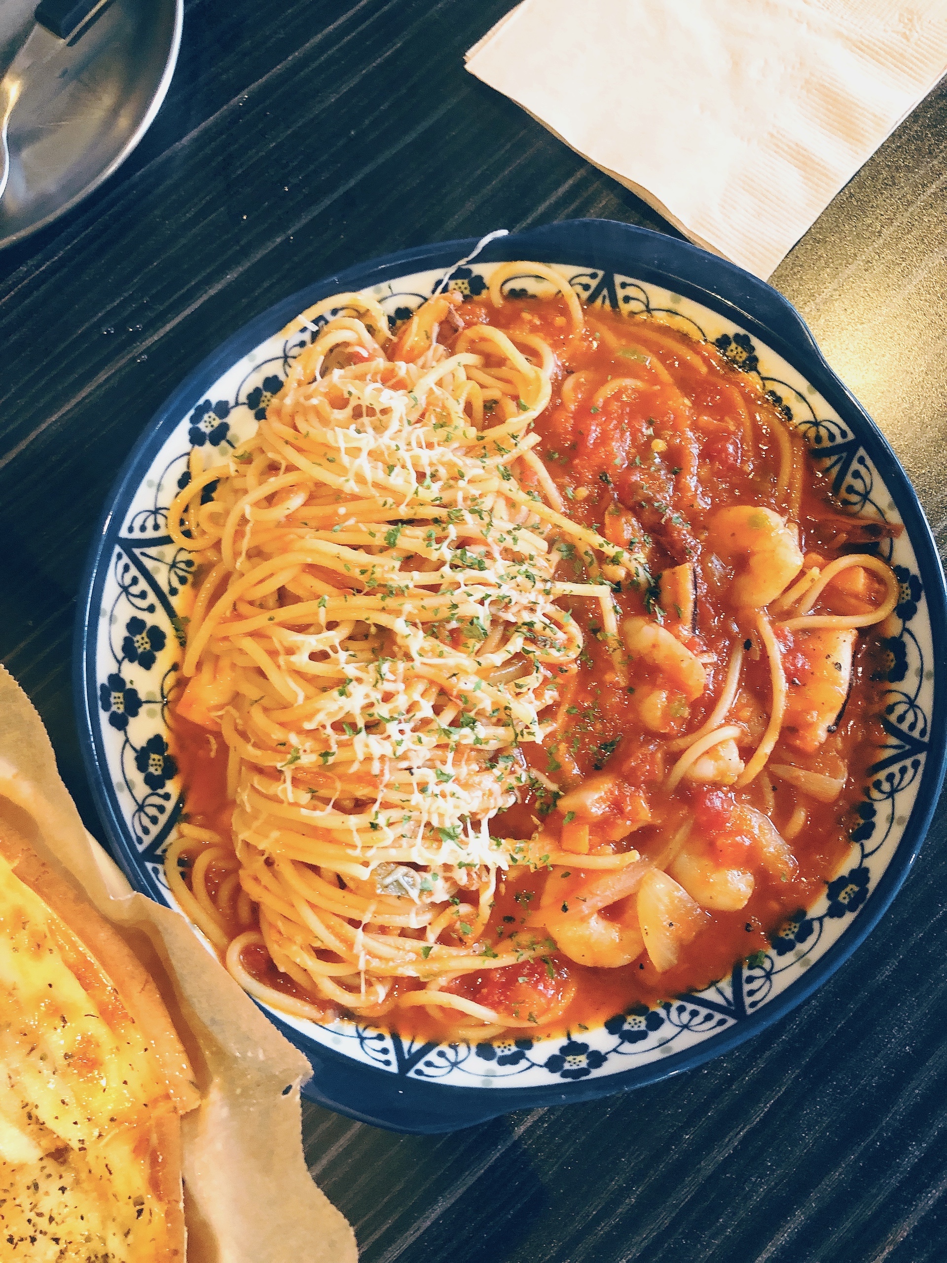  대전 궁동 맛집 시멘트에서 파스타와 피자, 로제돈까스까지 뿌시기! feat. 내돈내산