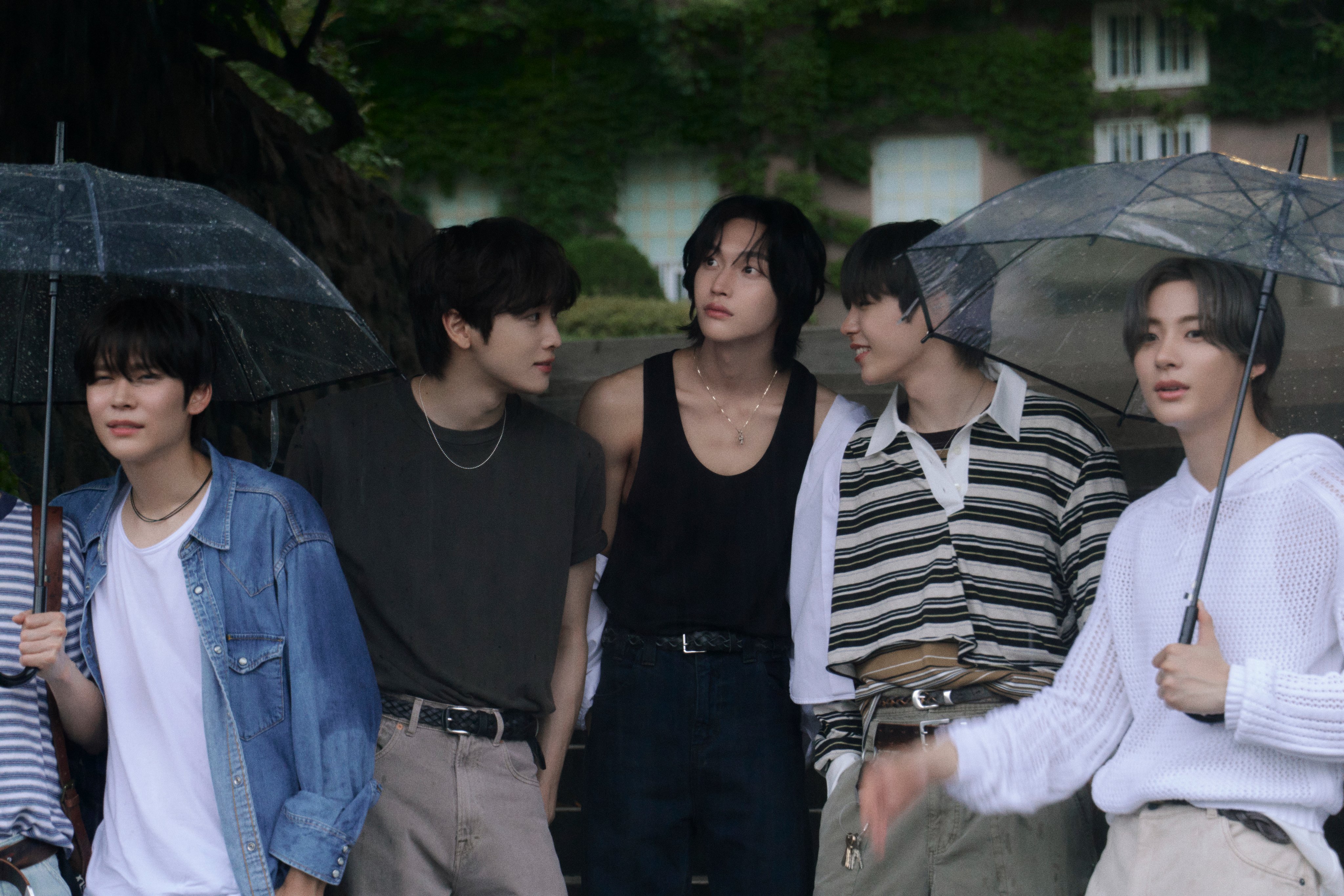 20240905epiloguestory1트위터공계가족사진