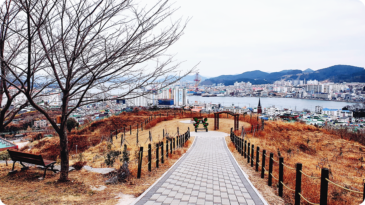 통영 가볼만한 곳 베스트 10. 통영 생태숲 탐방원