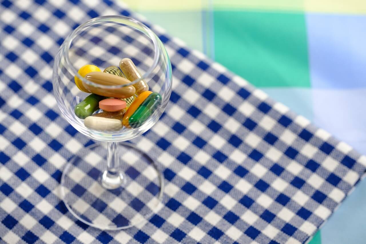 건강식품 복용 시 주의사항 
