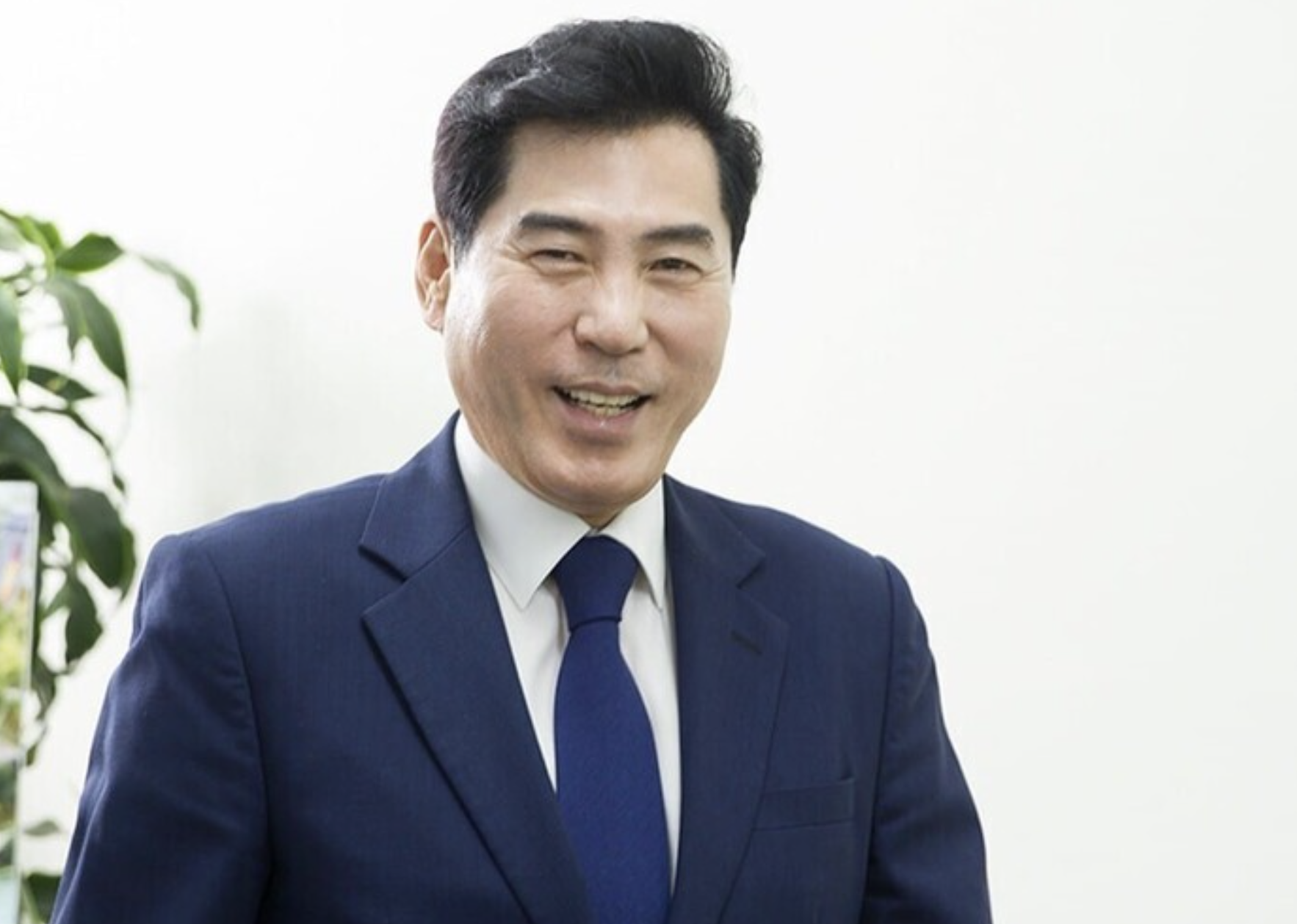  의왕시장 김상돈 고향 학력 이력 나이 재산 프로필 - 재선 도전