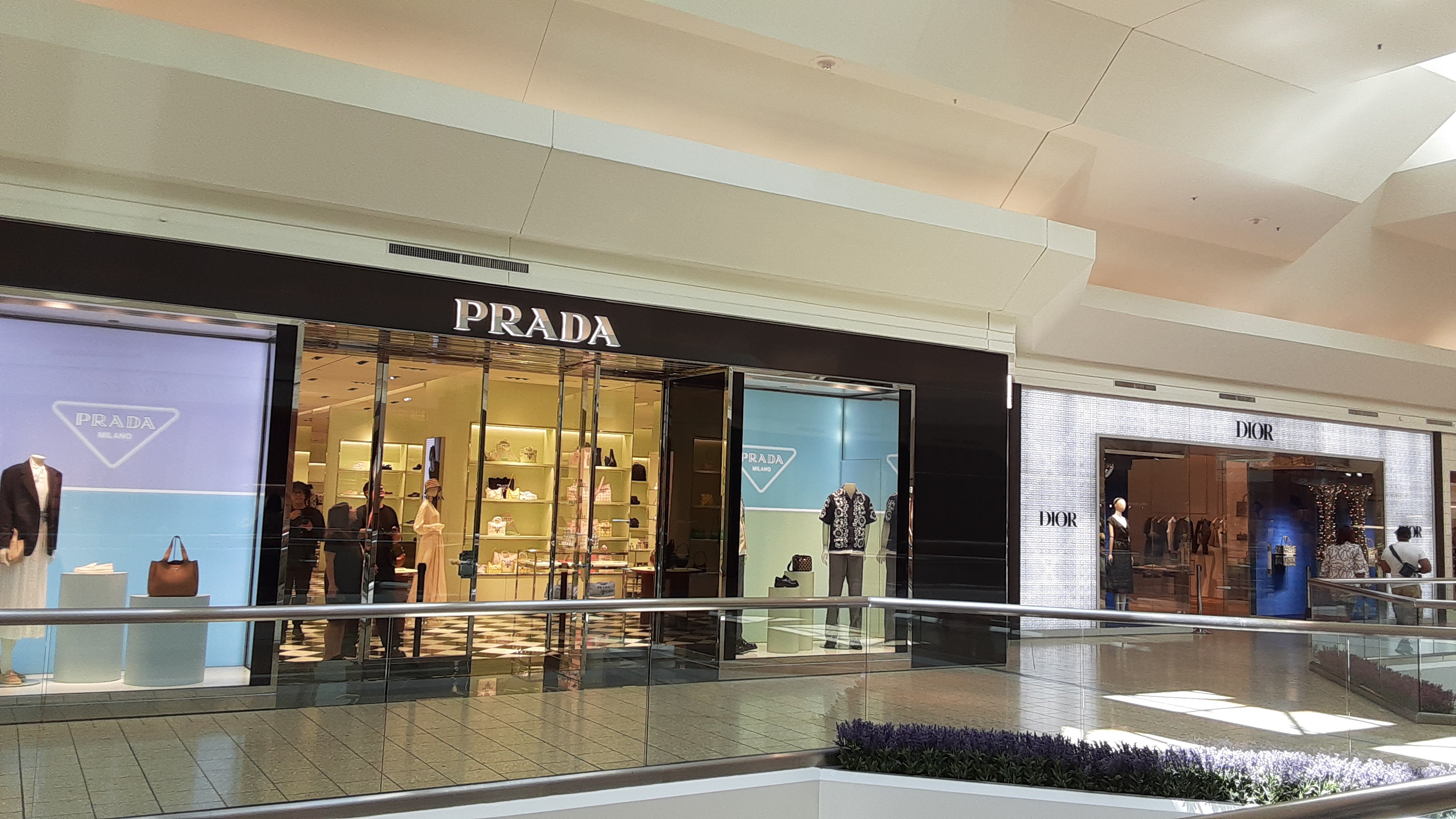 The Mall at Short Hills&#44; Prada