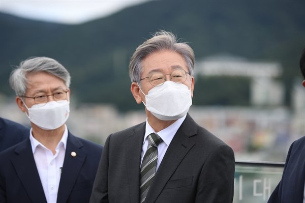  경기도 생활임금, 서울시 역전... 이재명 "최저임금 마중물"