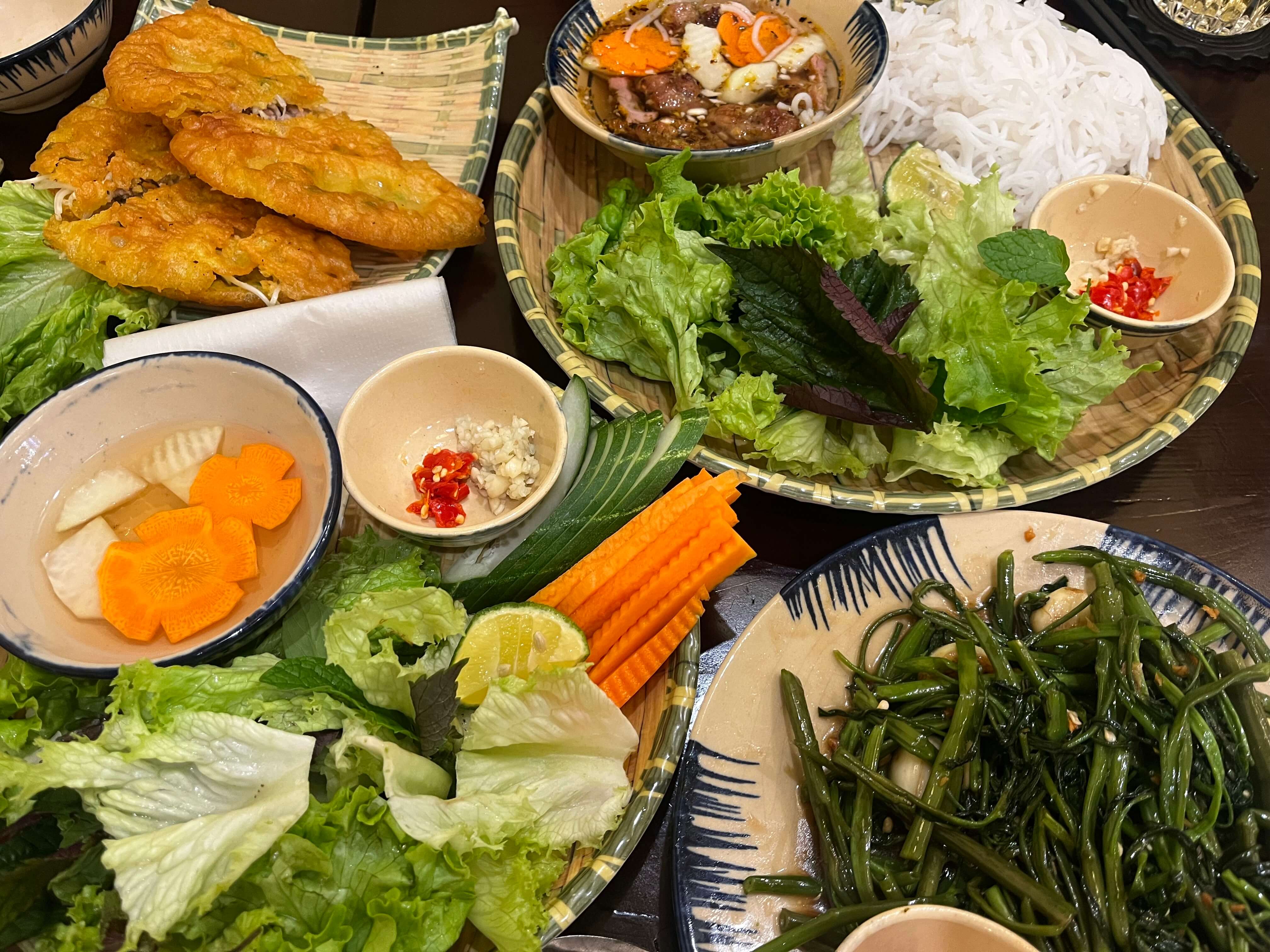 다낭맛집_벱응온비엣_내돈내산_후기_반쎄오_분짜_모닝글로리