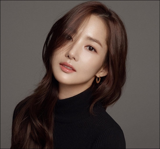  배우 박민영에 대해 알아보자