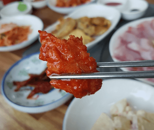 [6시 내고향] 인천 옹진 대청도 홍어 맛집 솔밭나루터펜션식당&amp;#44; 꽃게탕 맛집 해산물 택배 돼지가든