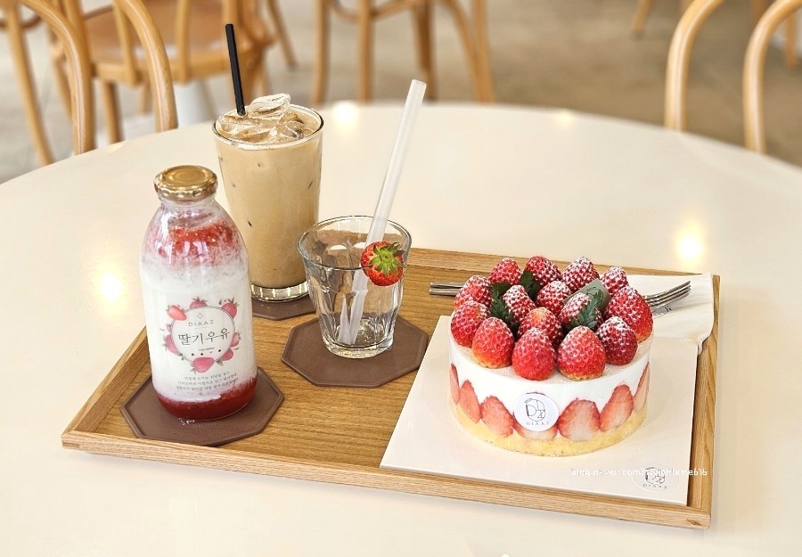  수원 대형 루프탑 카페 디아즈 / 비쥬얼 좋은 케이크 맛도 좋아요