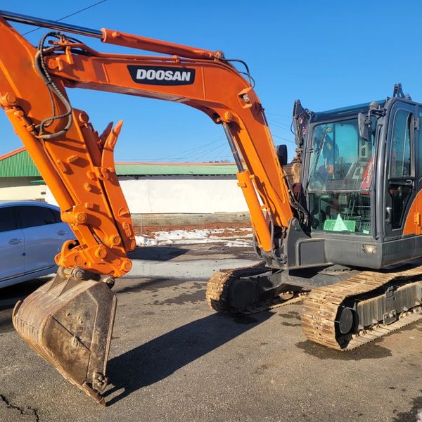  두산 DX55LC 2012년식 2200만원 판매합니다.
