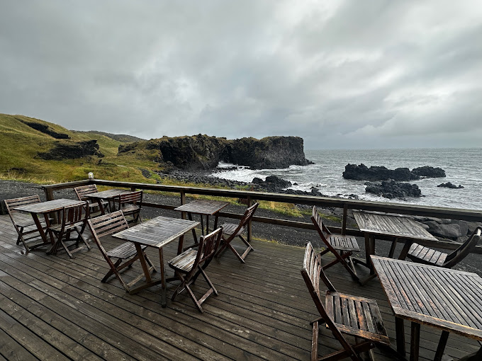 Fj&ouml;ruh&uacute;si&eth; Caf&eacute;