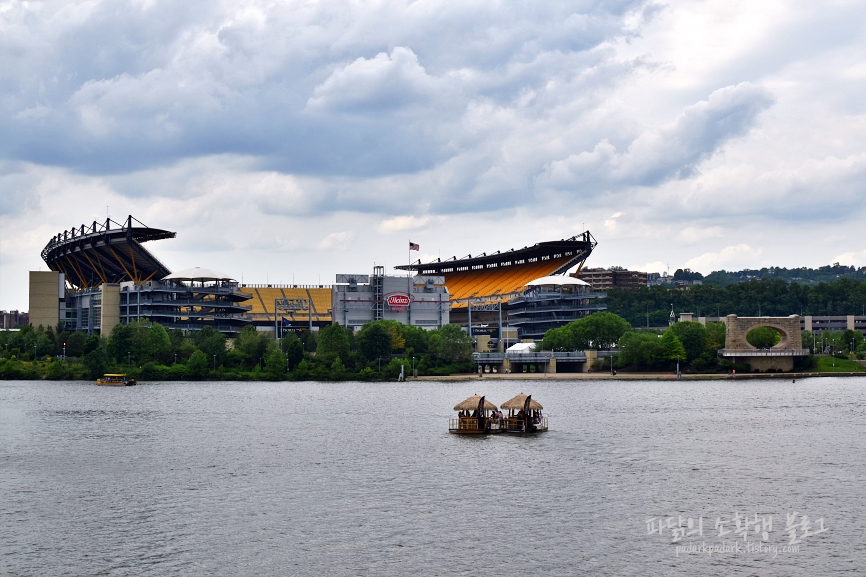 Cruisin&#39; Tikis Pittsburgh