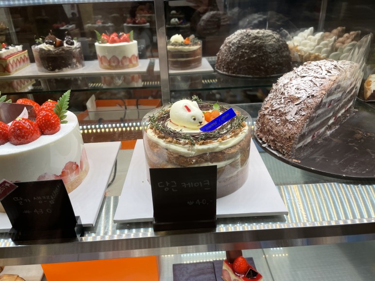 앞치마 을지로 카페 존맛 72