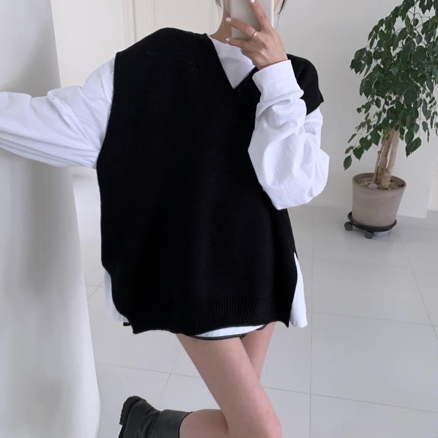 가을 잇템 오버핏 브이넥 니트 조끼