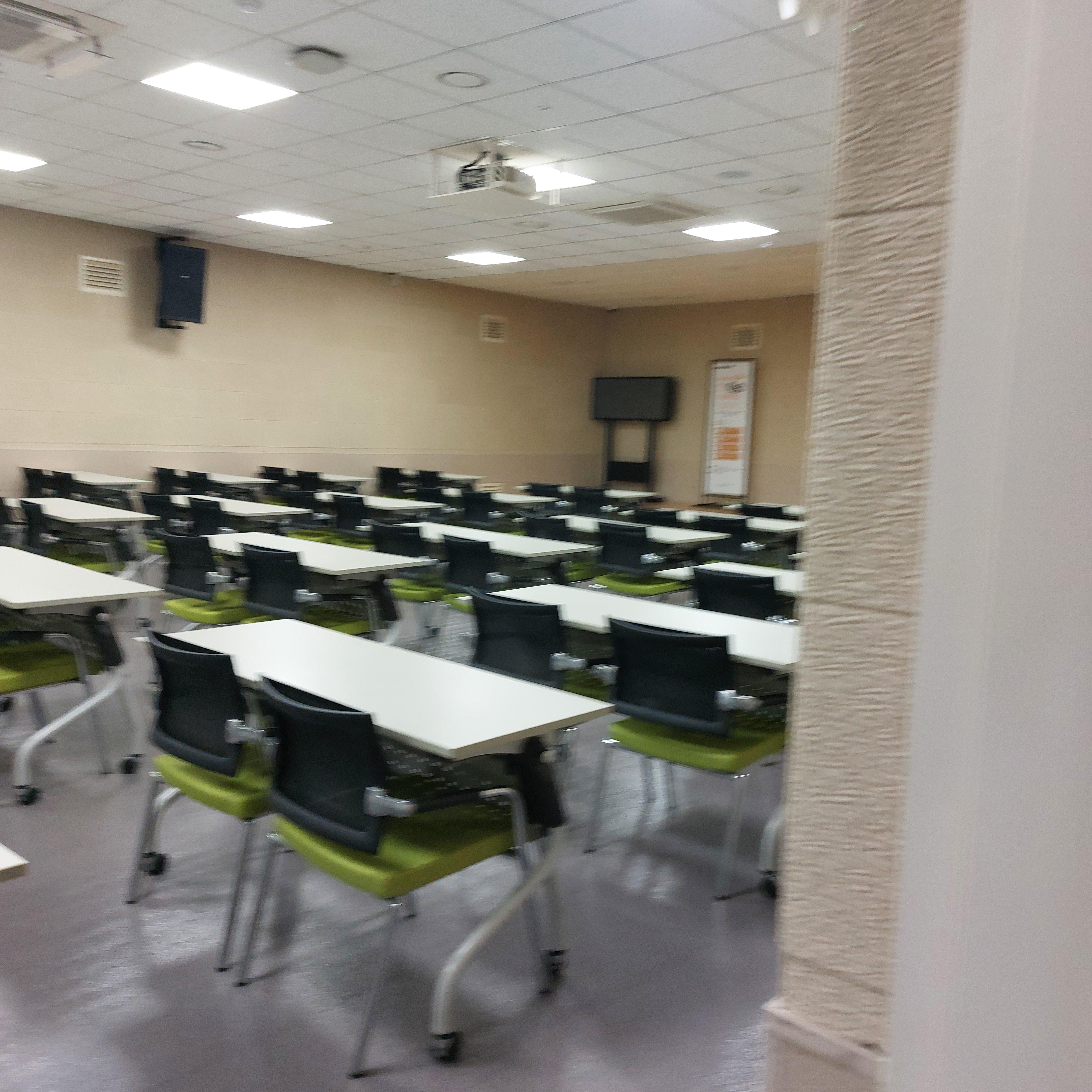 수원시 일월도서관 강당