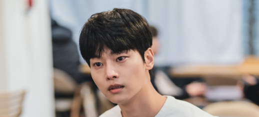  220429 내일 9회 다시보기 토렌트