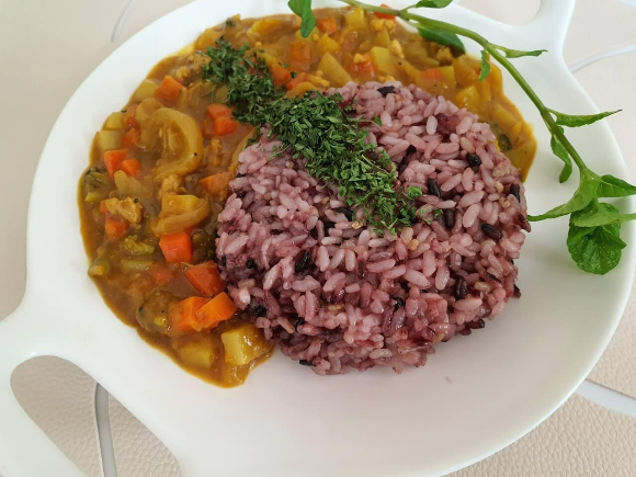 카레 라이스 사진