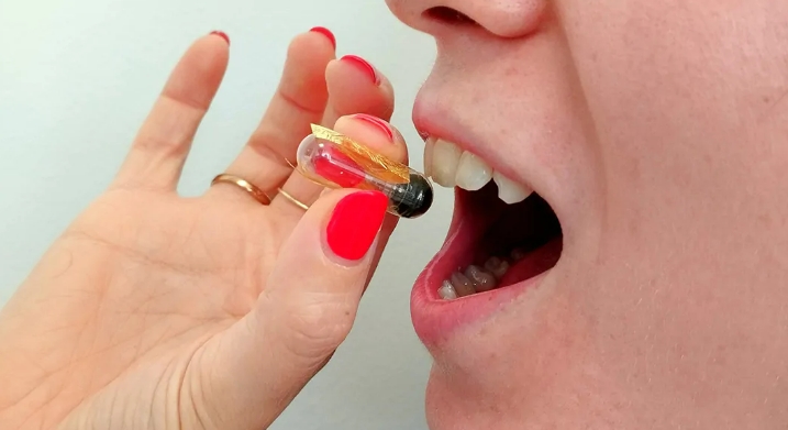  식품 과학과 로봇 공학의 융합: 먹는 로봇 VIDEO: Have your robot and eat it too! How edible robots are reducing electronic waste