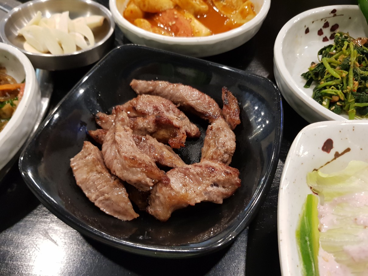 호치민 2군 타오디엔 코리안 BBQ 전문점 삼원숯불고기 - 갈비살