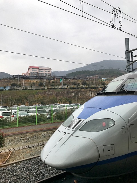 KTX 옆면모습