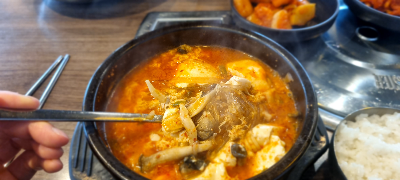 우렁 얼큰 순두부찌개