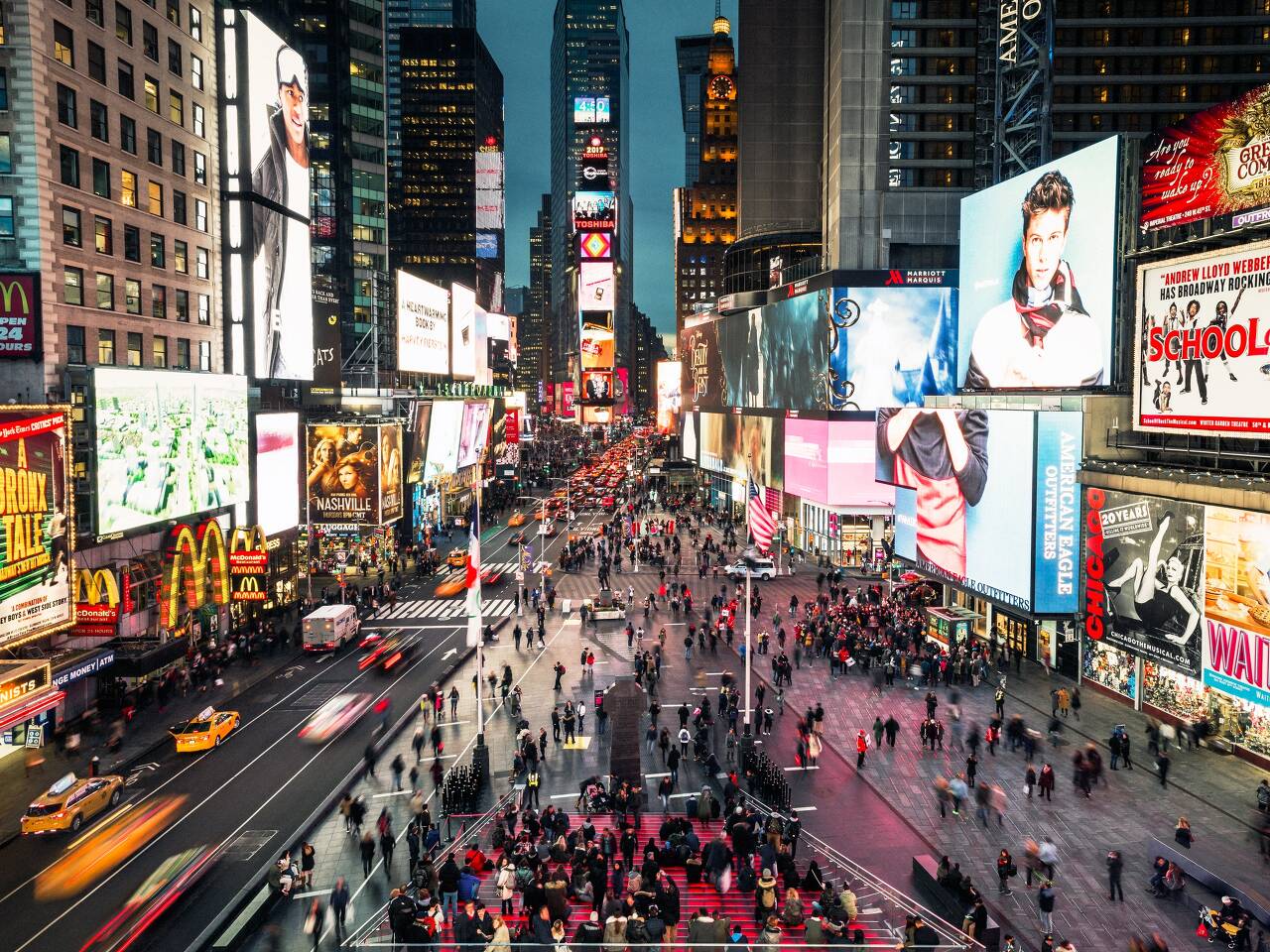 2위: 타임스 스퀘어 Times Square