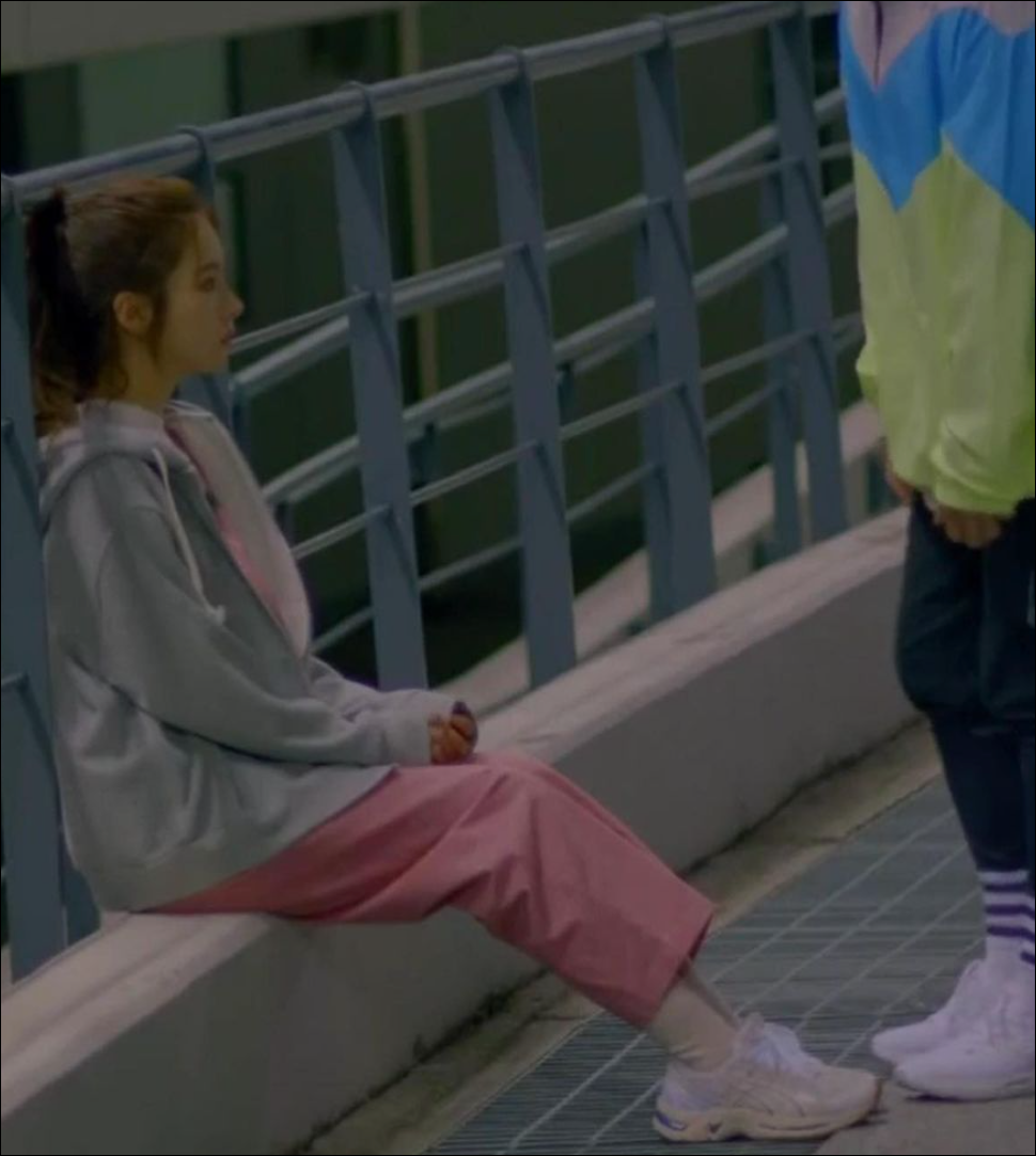  [TV속패션] JTBC 드라마 런온 신세경 아식스 운동화 패션 정보 #런온 신세경 아식스 신발 패션