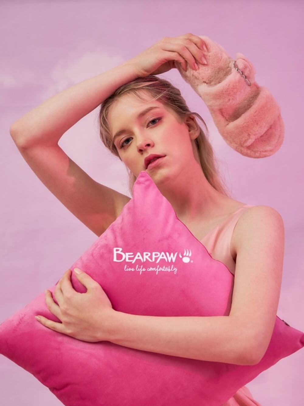 베어파우 베리(BEARPAW BERRY) 양털 슬리퍼 광고