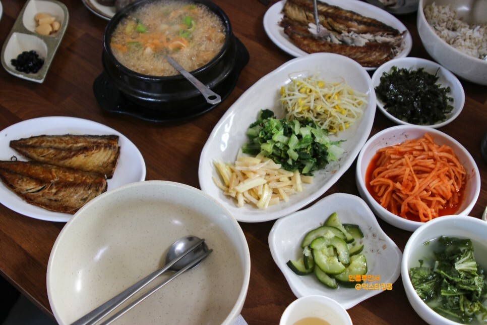팔공산 갓바위 맛집 경산 와촌면 와촌보리밥 보리밥 정식 메밀 감자만두 (주차공간, 메뉴판) 팔공산 갓바위 맛집 경산 와촌면 와촌보리밥 보리밥 정식 메밀 감자만두 (주차공간, 메뉴판)