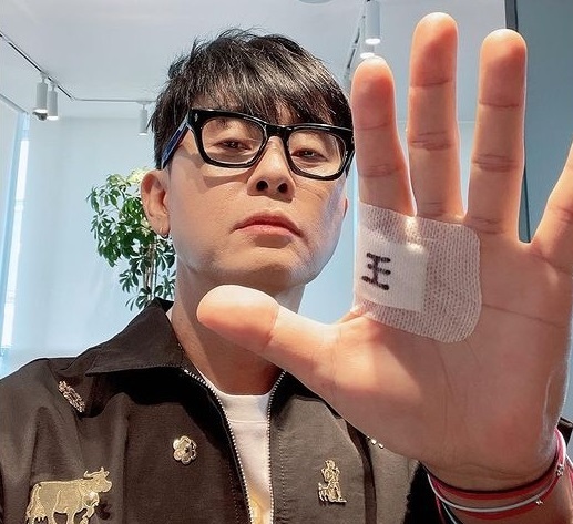  윤석열 손바닥 왕