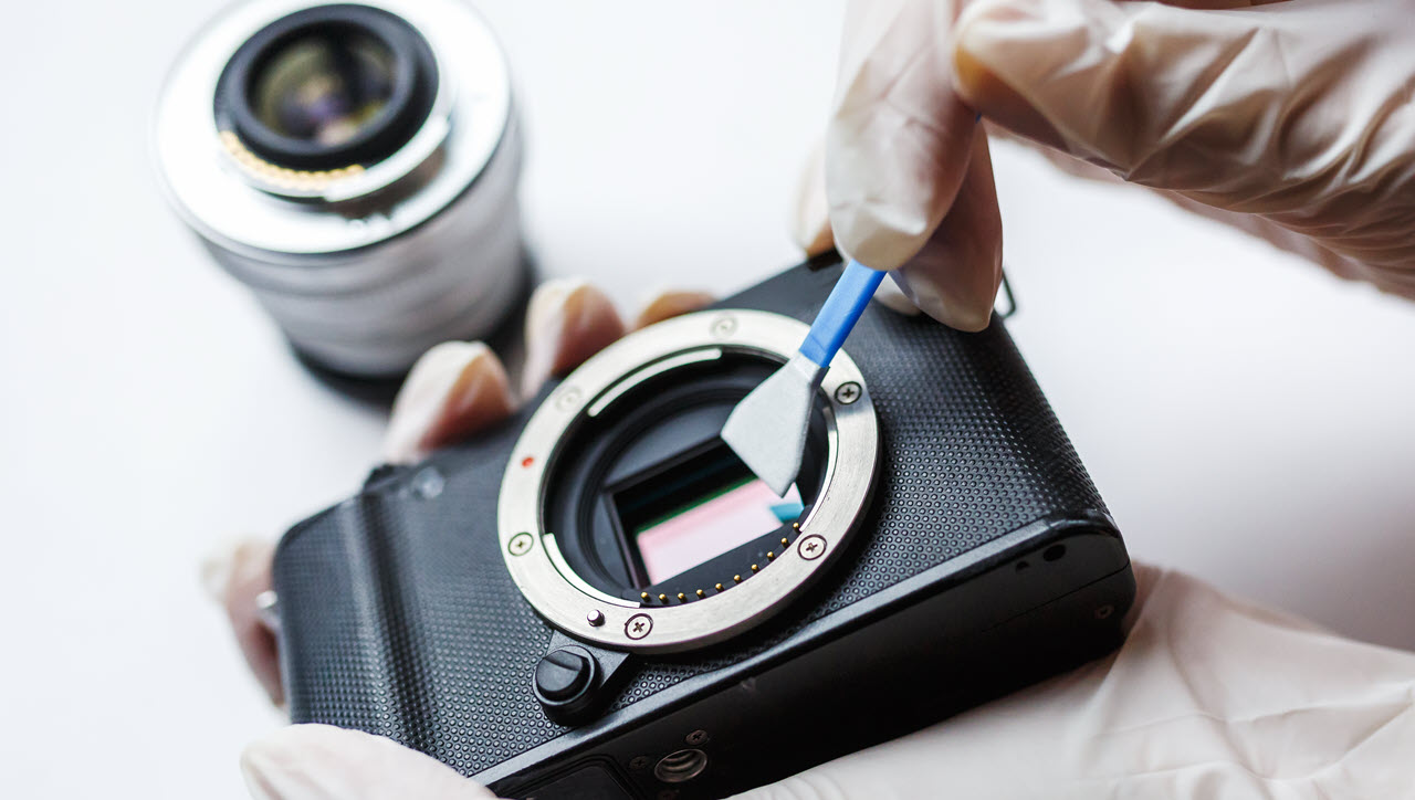  DSLR 카메라 청소하는 방법