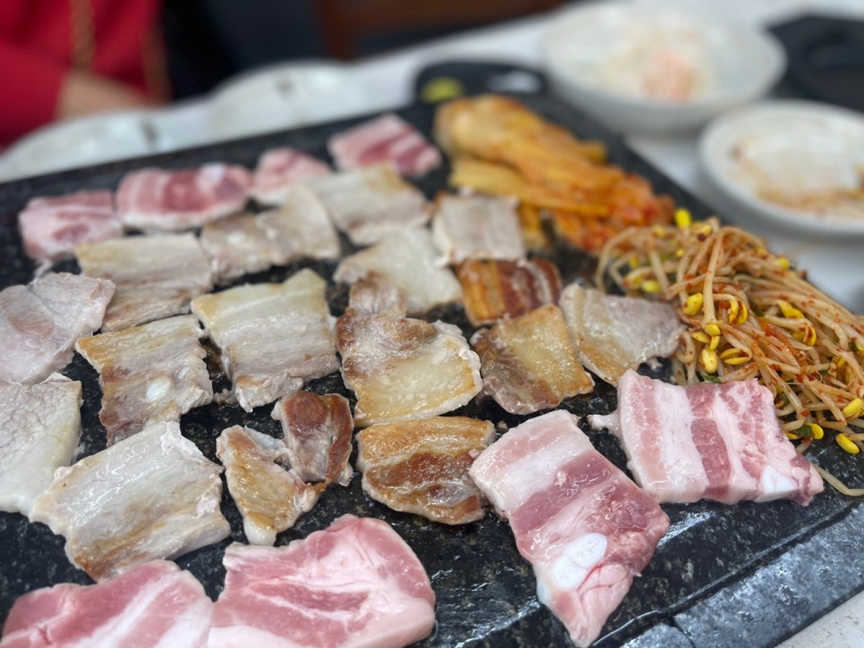 한국병원 영운동맛집 묵은지삼겹살 21