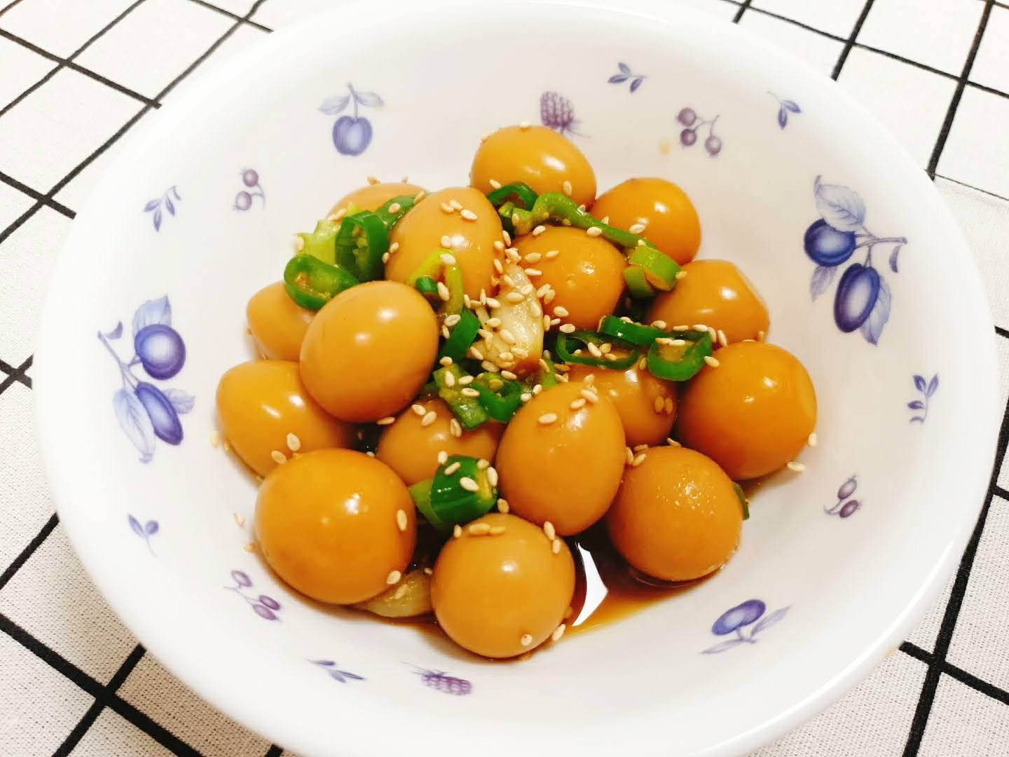  깐 메추리알 장조림 집에서 만들기 쉽고 간단한 요리 레시피