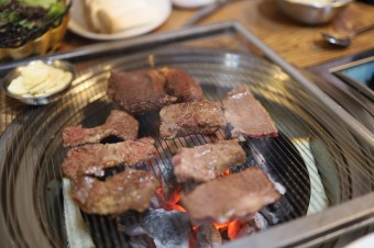 생삼겹살 된장찌개 9000원