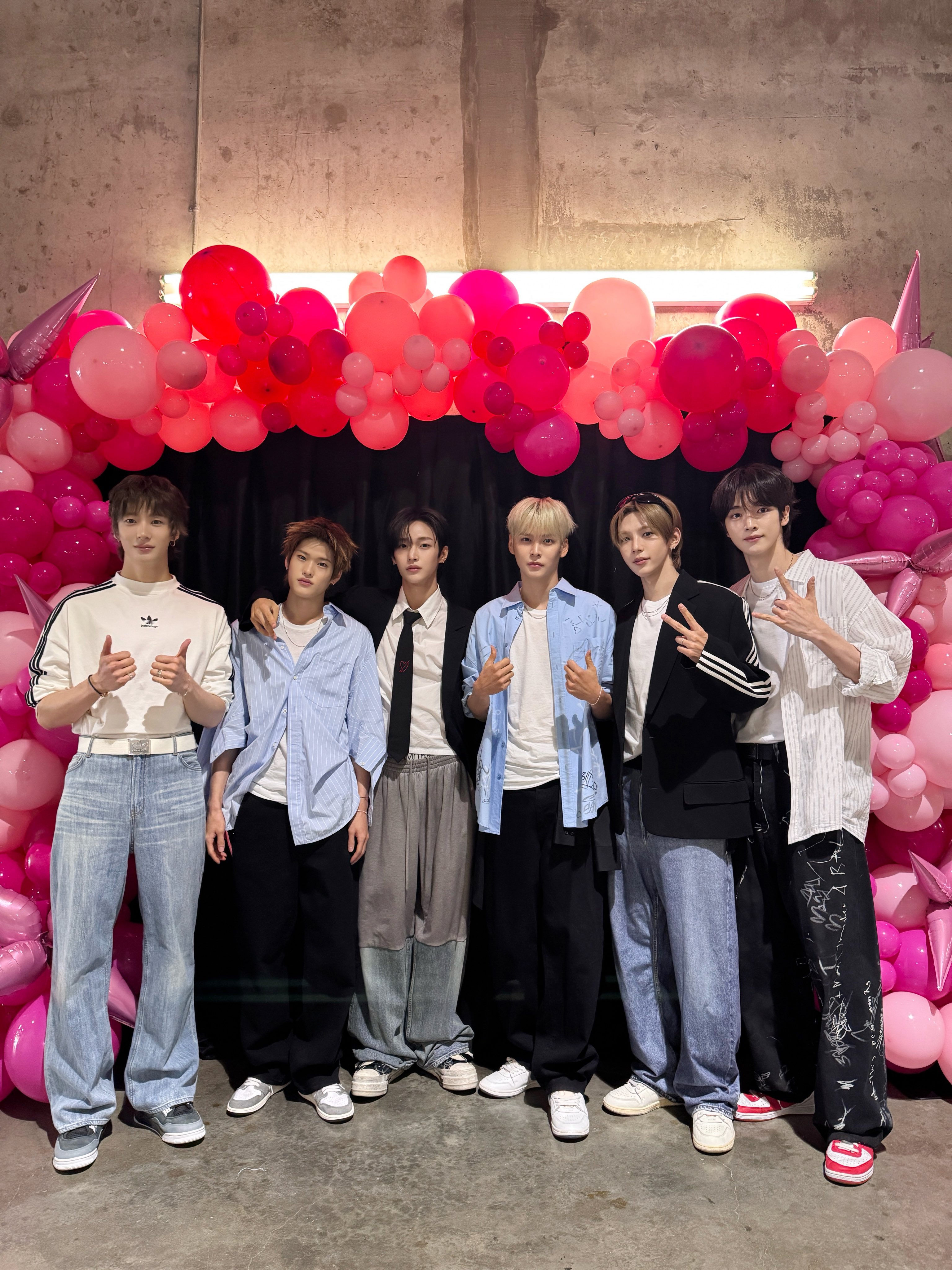 20250512슴타운LA트위터공계가족사진