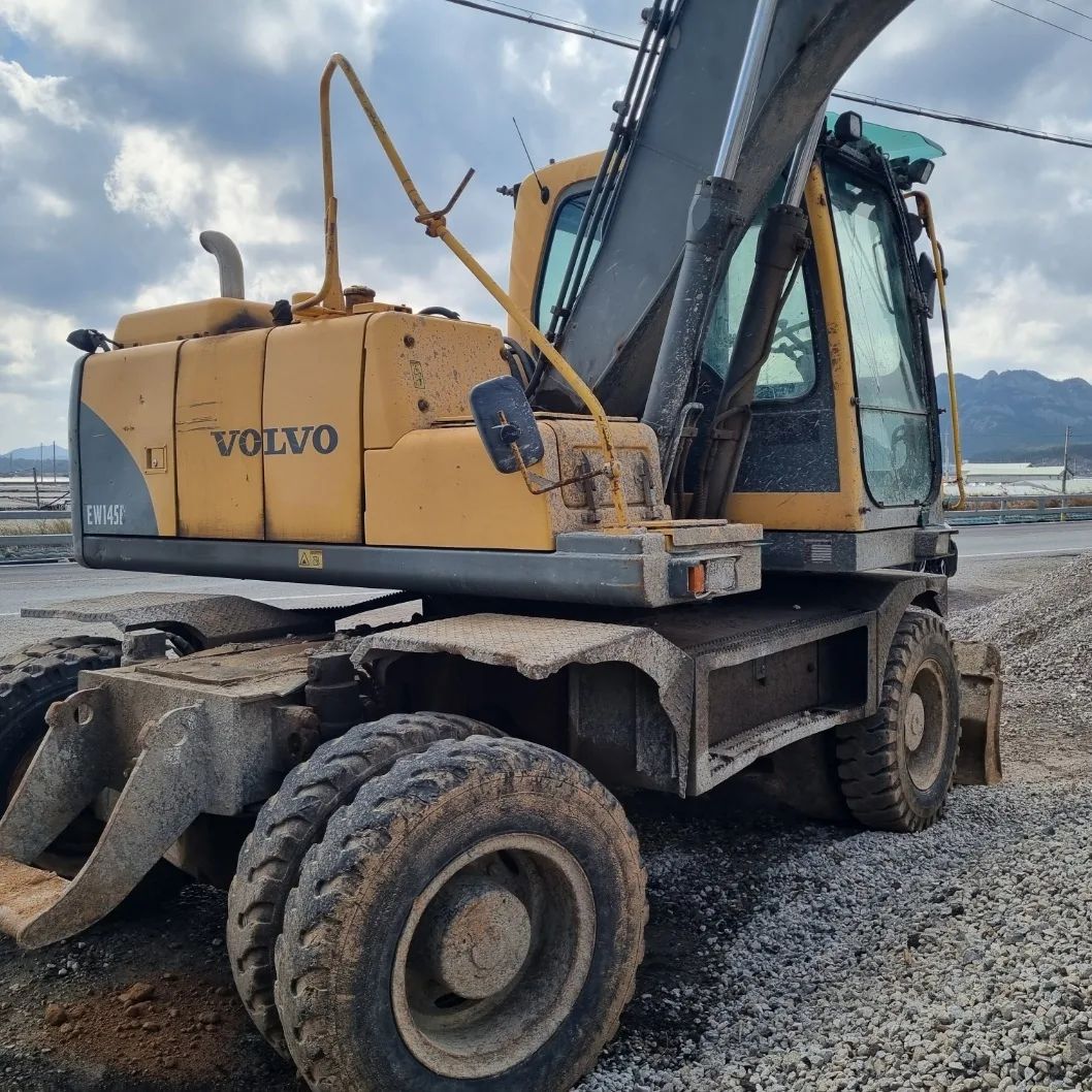  볼보 EW145B 2008년식 5000만원 판매합니다.