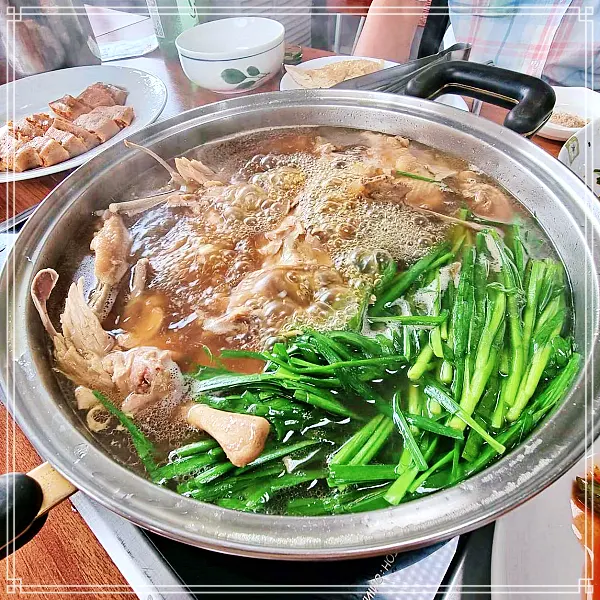  205회 식객 허영만 백반기행 옥천 가게 삼백초 참 옻닭, 옻오리, 오리 백숙 토종닭, 작두콩 오리부추찜 가격 위치 어디 카라 한승연, 초복, 중복, 말복, 삼복 더위 음식