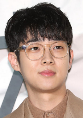  최우식 나이 국적 영어