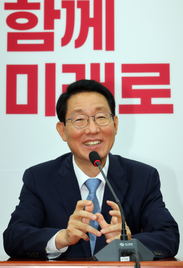 김상훈 국회의원 지역구 나이 경력