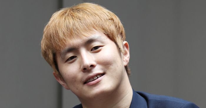  부동산 풍자로 공격받은 기안84 “힘듭니다, 이제 차기작은 없어요”