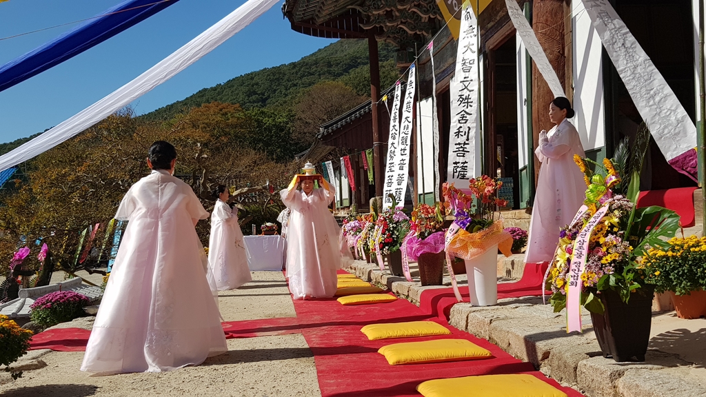 고창 선운사 대웅보전 비로자나삼존불 개금불사 육법공양