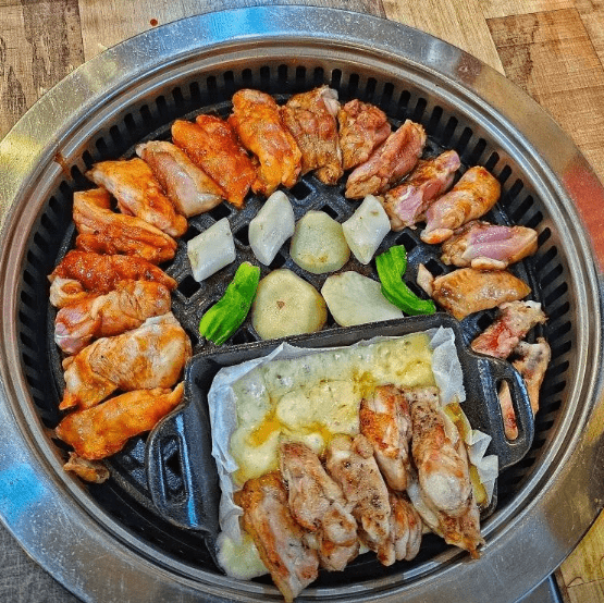 용운동 맛집 &quot;전봇대&quot; 음식