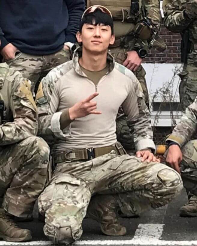군인시절-덱스