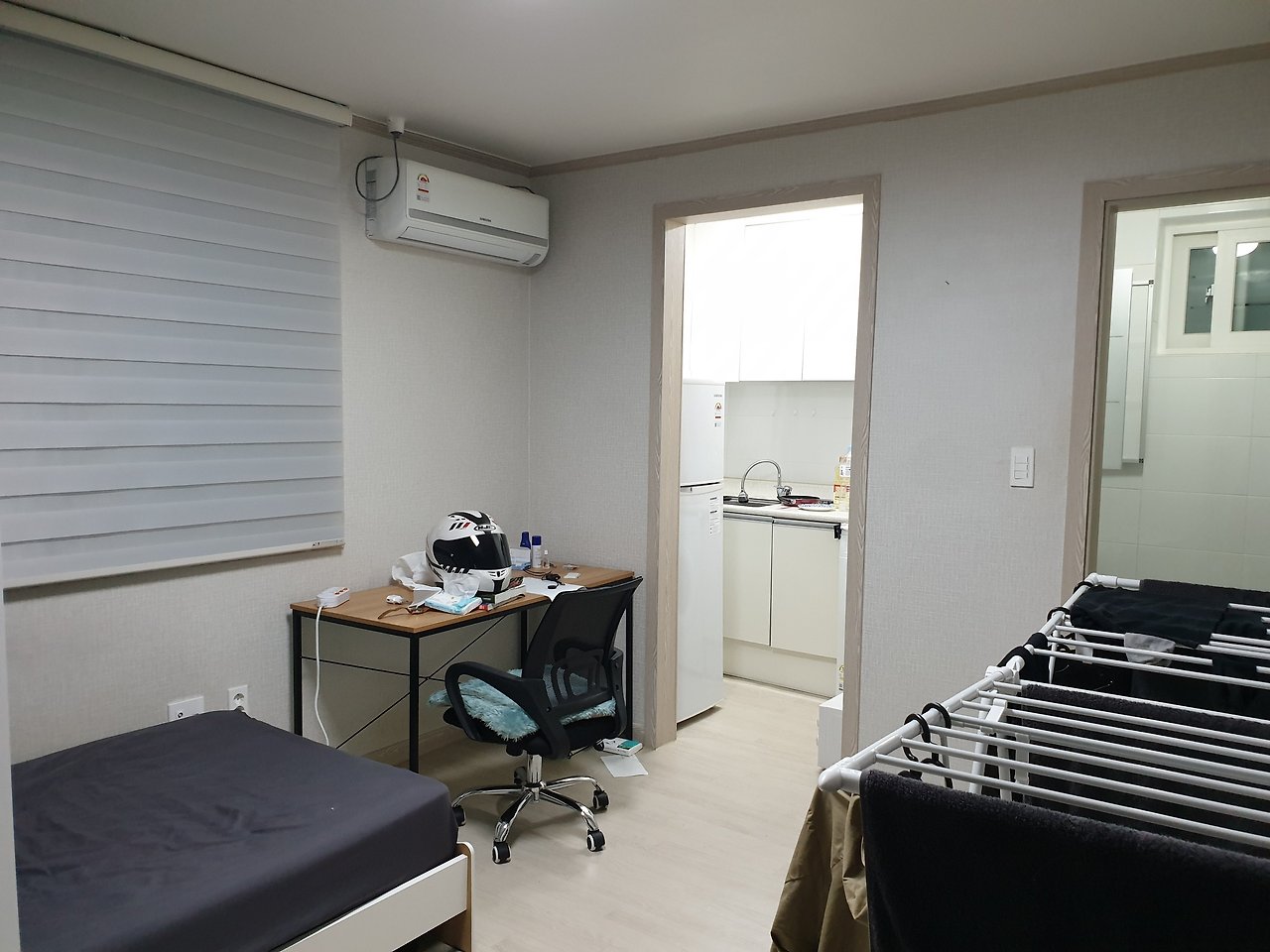 자취방에 팬ㅌ를 벗어두고간 여사친의 심리